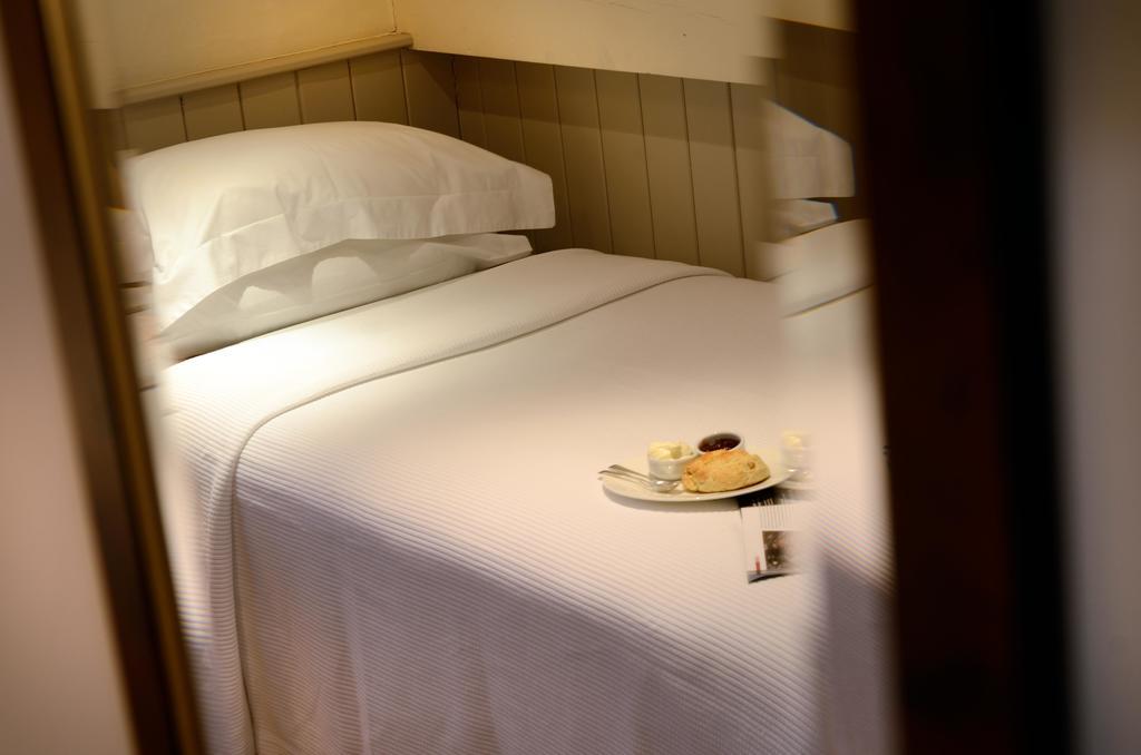 Clare House Hotel Grange-over-Sands Habitación foto